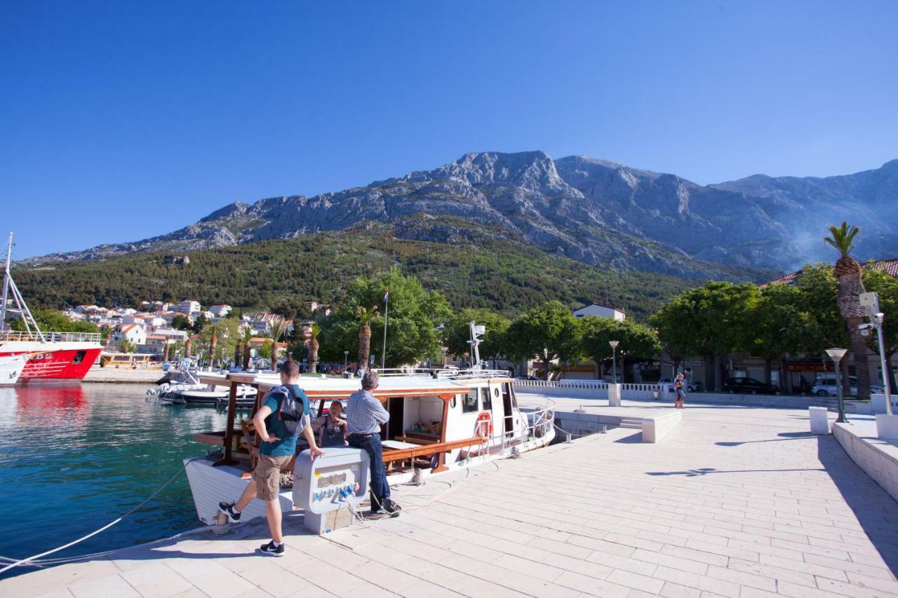 Apartments Mia Baška Voda Eksteriør billede