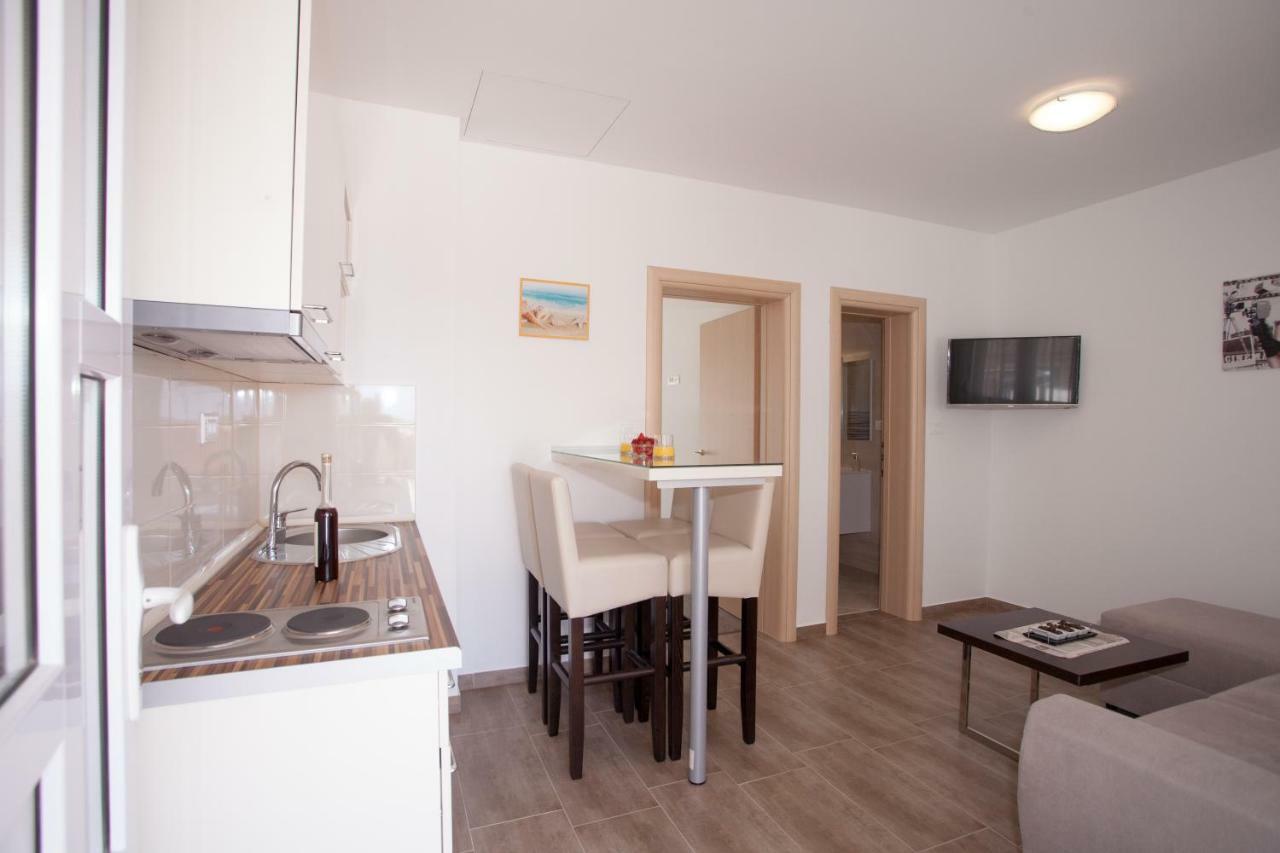 Apartments Mia Baška Voda Eksteriør billede