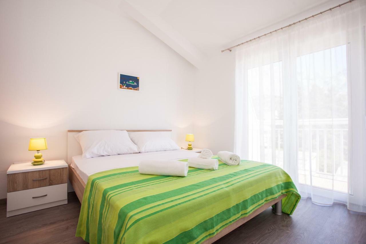 Apartments Mia Baška Voda Eksteriør billede