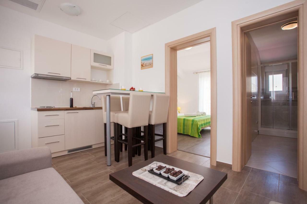 Apartments Mia Baška Voda Eksteriør billede