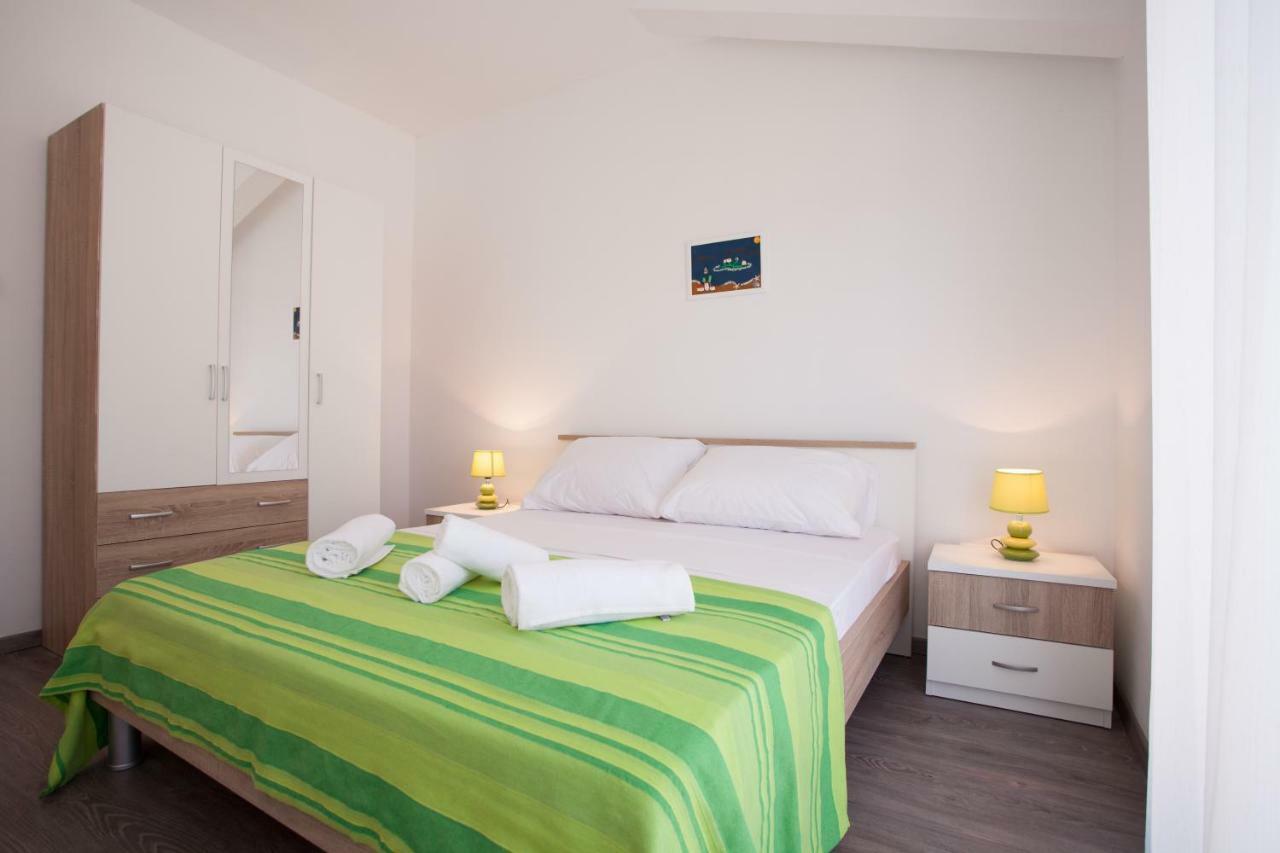 Apartments Mia Baška Voda Eksteriør billede
