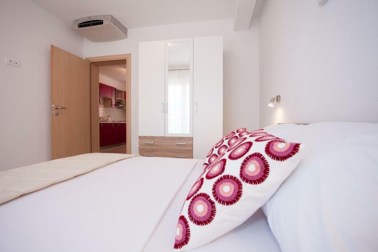Apartments Mia Baška Voda Eksteriør billede
