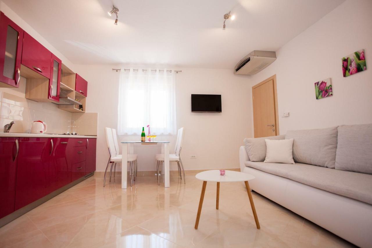 Apartments Mia Baška Voda Eksteriør billede