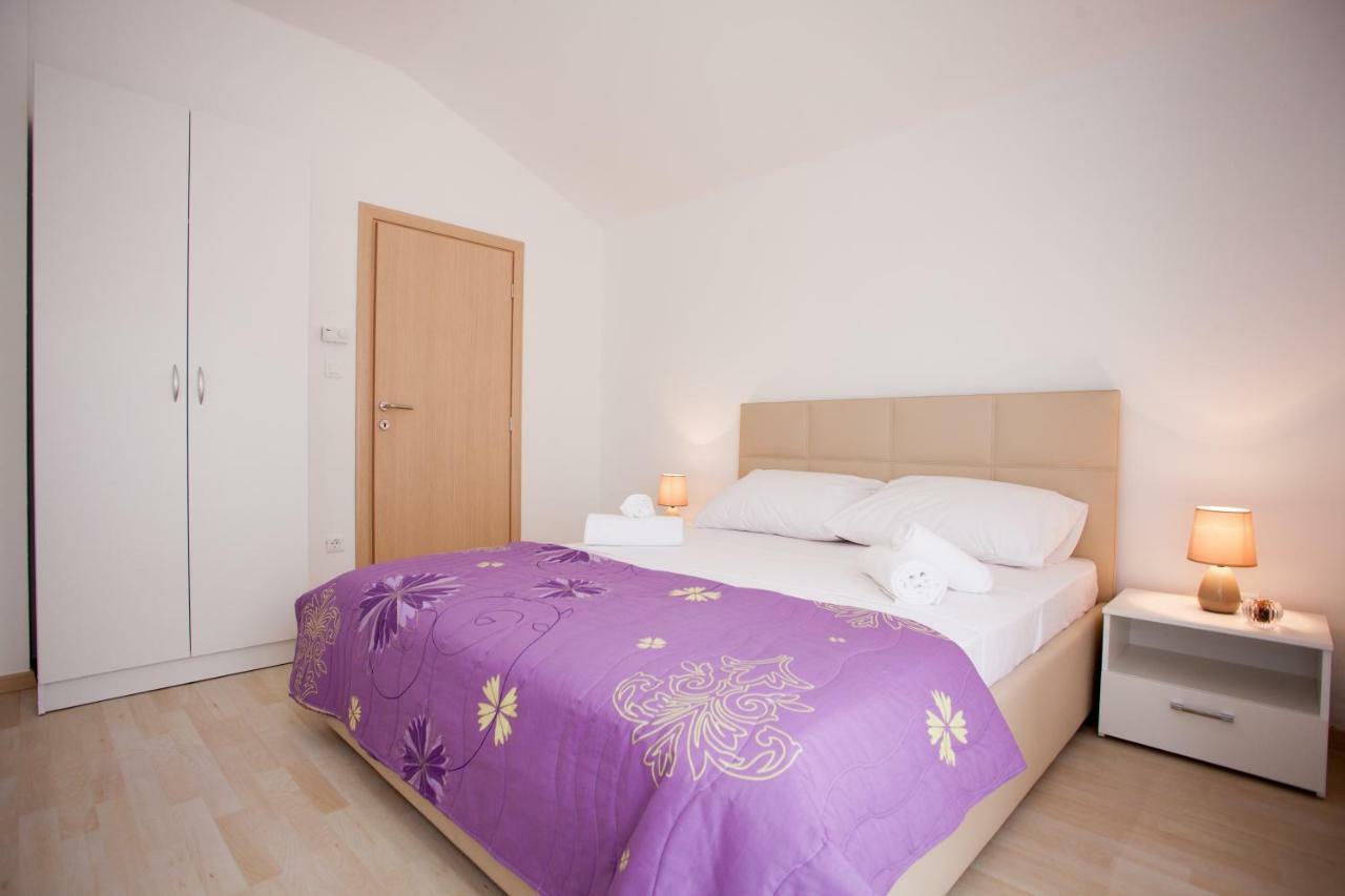 Apartments Mia Baška Voda Værelse billede