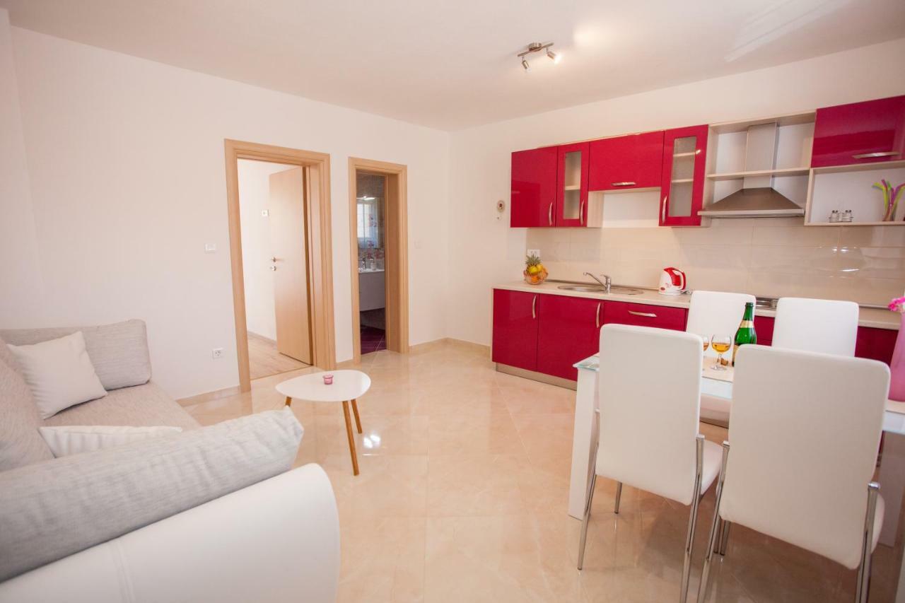 Apartments Mia Baška Voda Eksteriør billede