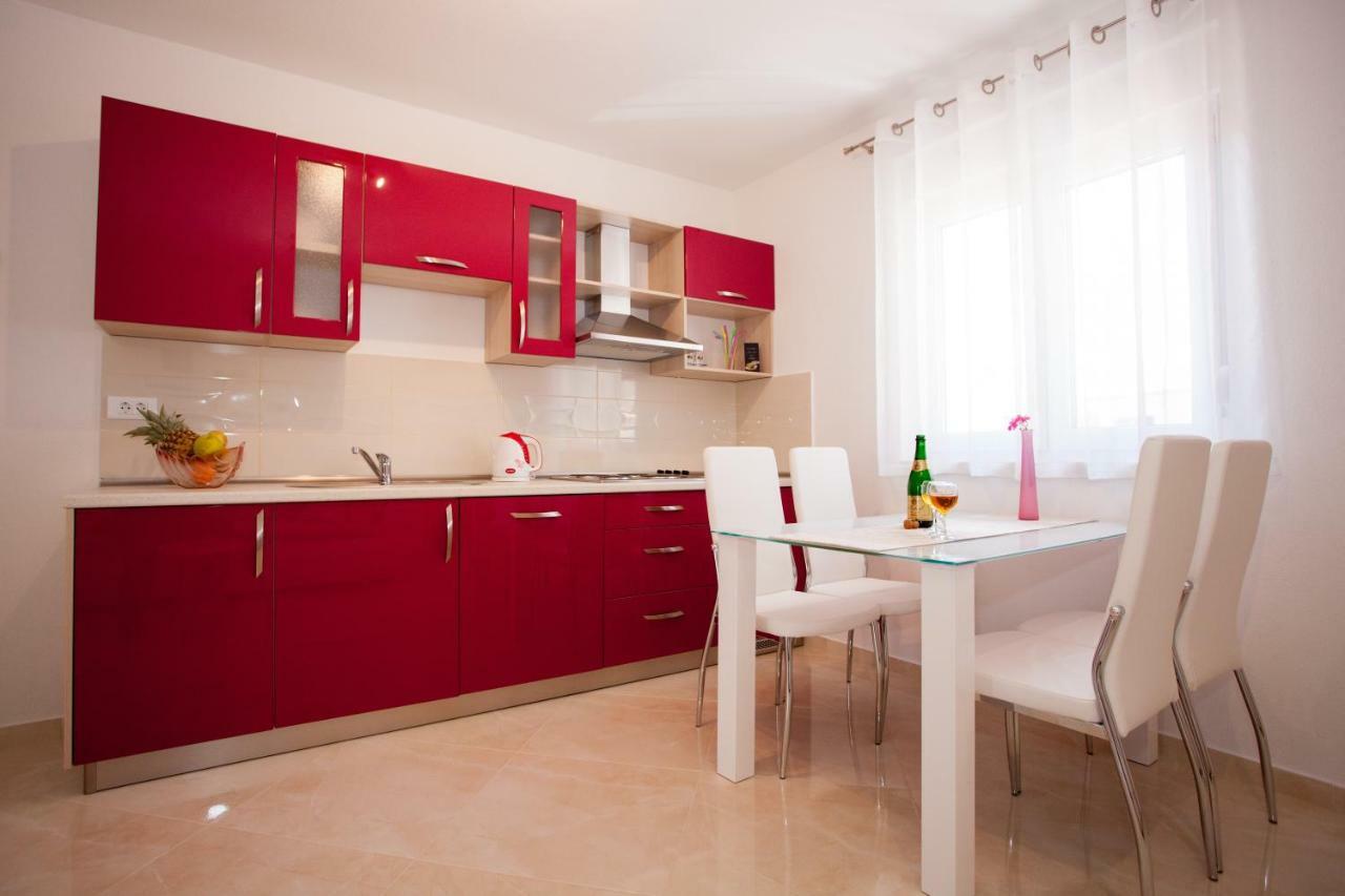 Apartments Mia Baška Voda Eksteriør billede