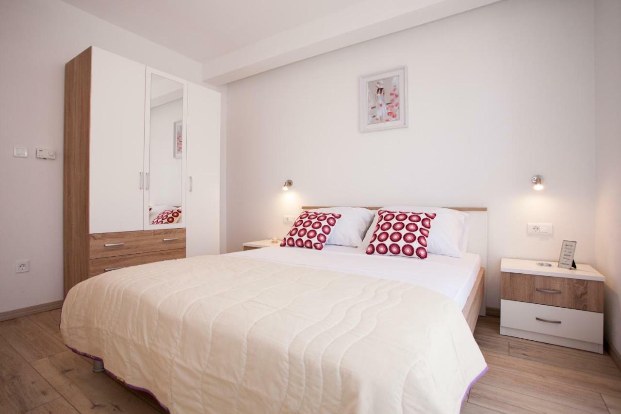 Apartments Mia Baška Voda Eksteriør billede