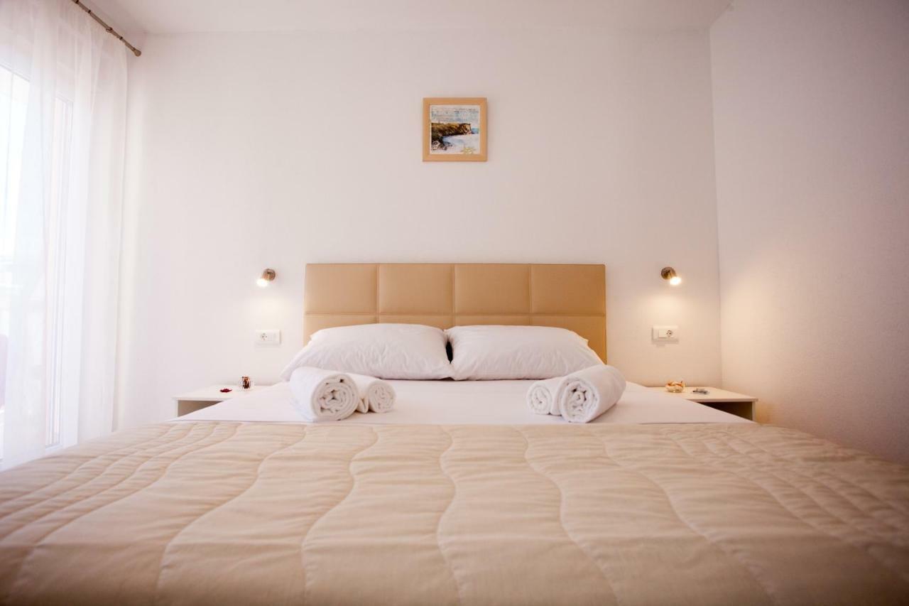 Apartments Mia Baška Voda Eksteriør billede